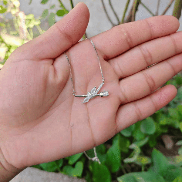 DRAGONFLY CHAIN PENDANT