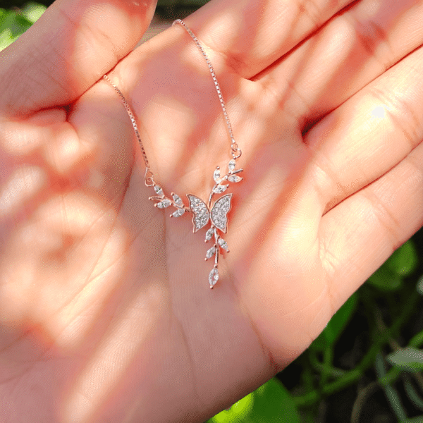 BUTTERFLY WITH LEAF CHAIN PENDANT 🦋