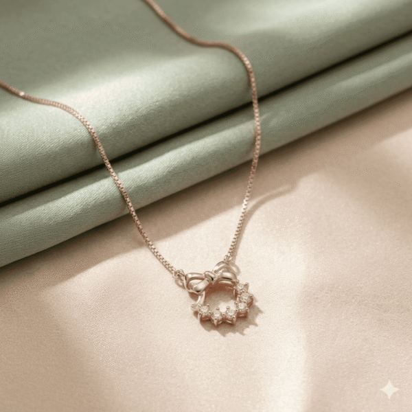 WREATH OF SPARKALI CHAIN PENDANT