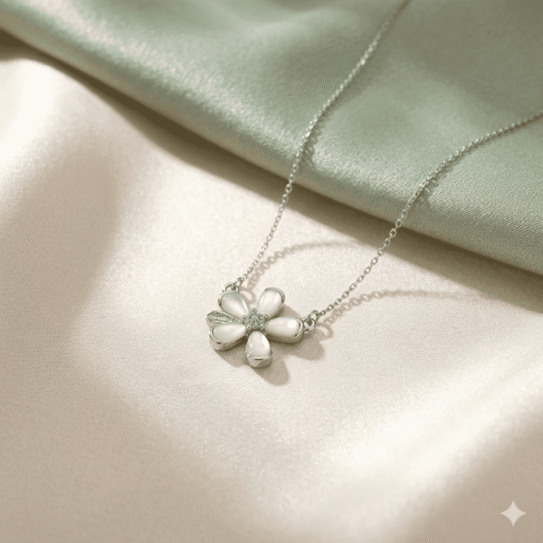 MOP FLOWER CHAIN PENDANT