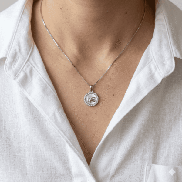 BOW SHAPE MOP CHAIN PENDANT