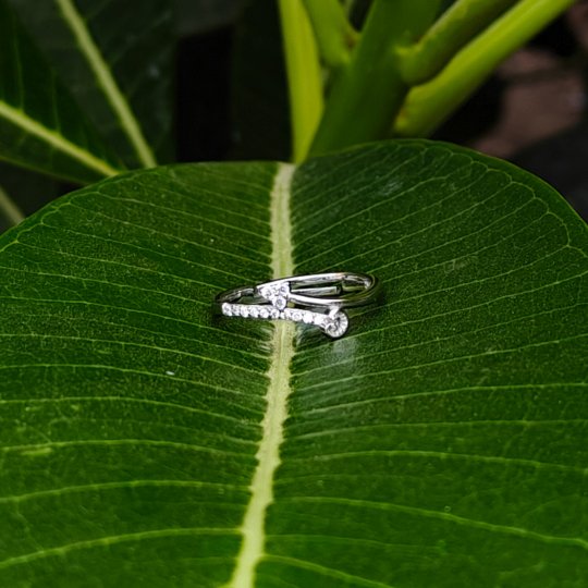Arrow Sparkle Ring