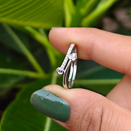 Arrow Sparkle Ring
