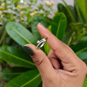Arrow Sparkle Ring