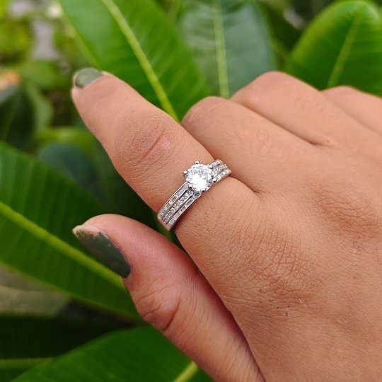 Raound And Baguette Ring